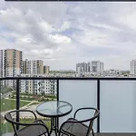 Lily Apart - Amber Expo And Stadium Apartment & Parking